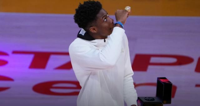 b体育官网登录-字母弟10票压唐斯 太多球员把全明星投票权当儿戏