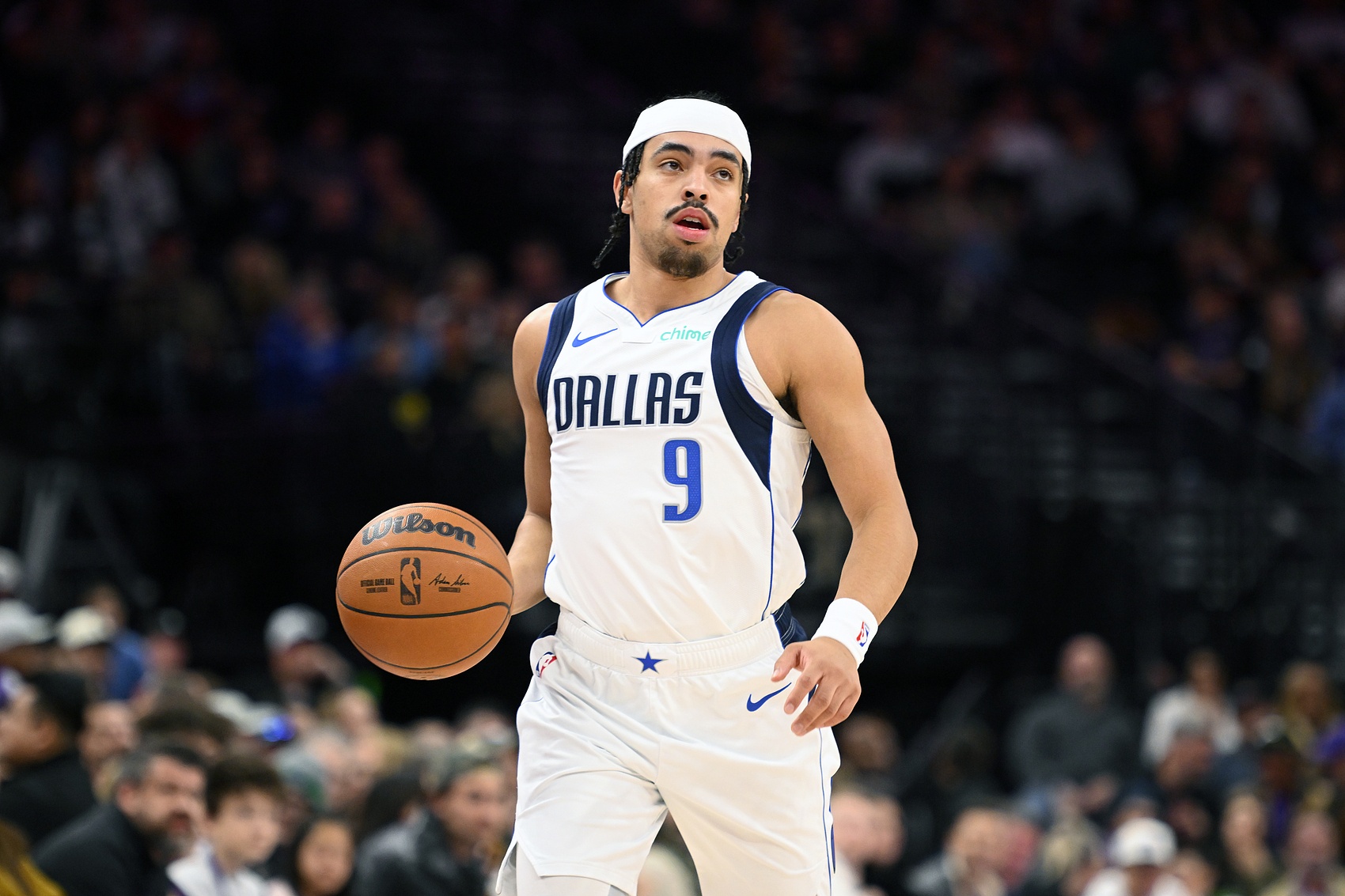 bsport-内姆哈德单场20+助攻 NBA历史自2010年达伦·科里森后新秀首人