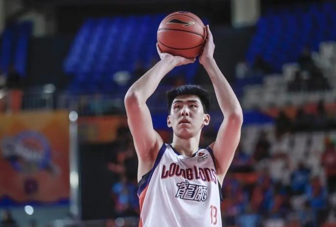 bsports-男篮备战热身赛，郭士强短训营19选12，徐昕或国家队首发